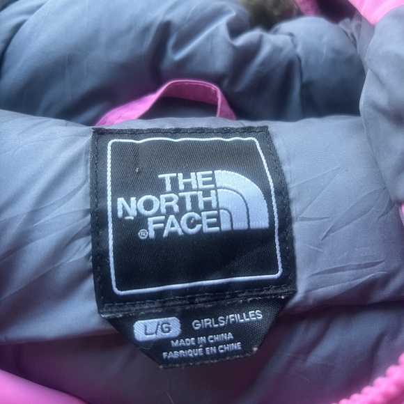 THE NORTH FACE Girl's Down Filled Hyvent Hooded Jacket - Picture 5 of 8